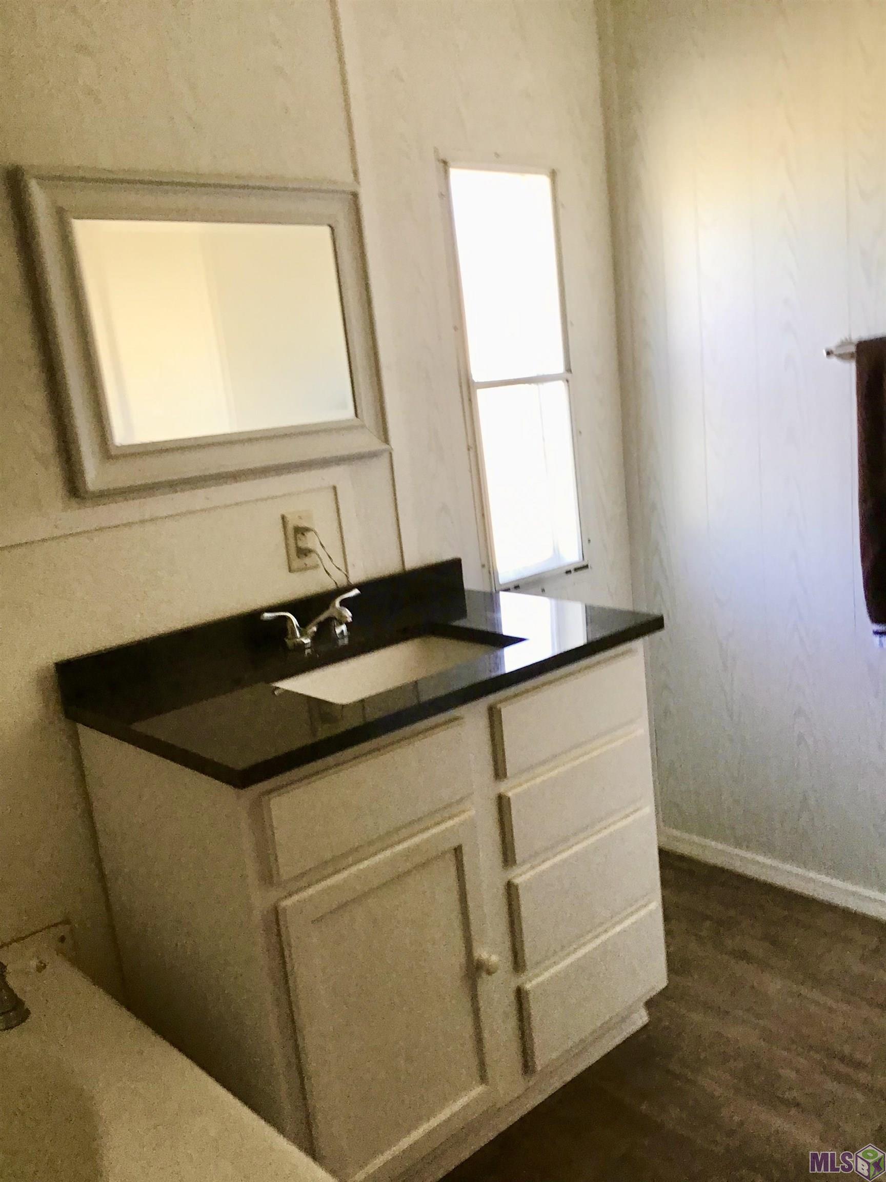 2811 Savanne Road Houma, LA 70360 - Photo 11 of 14 Gallery Image 11