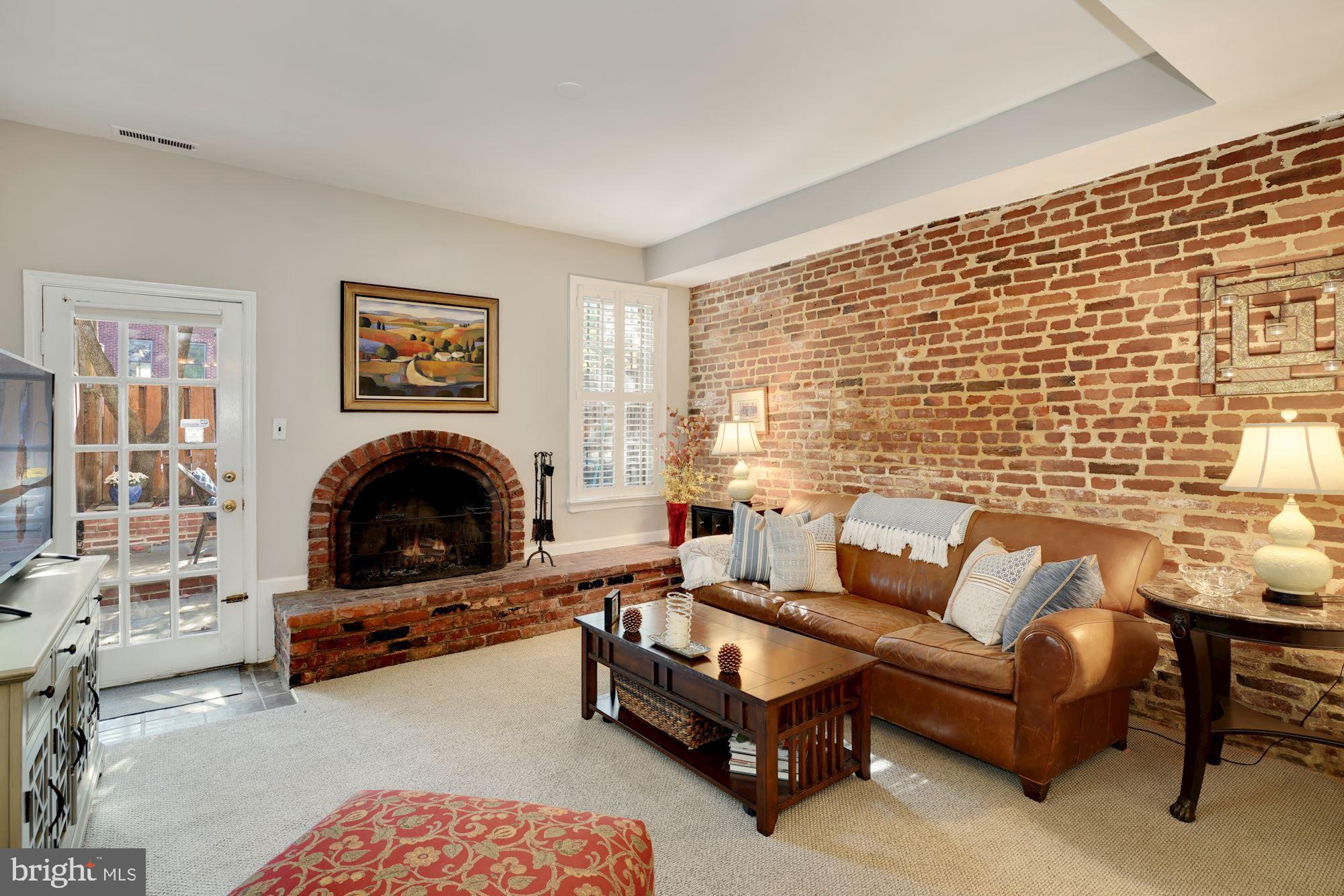 413 D Street Northeast Washington, DC 20002 - Photo 11 of 21 Gallery Image 11