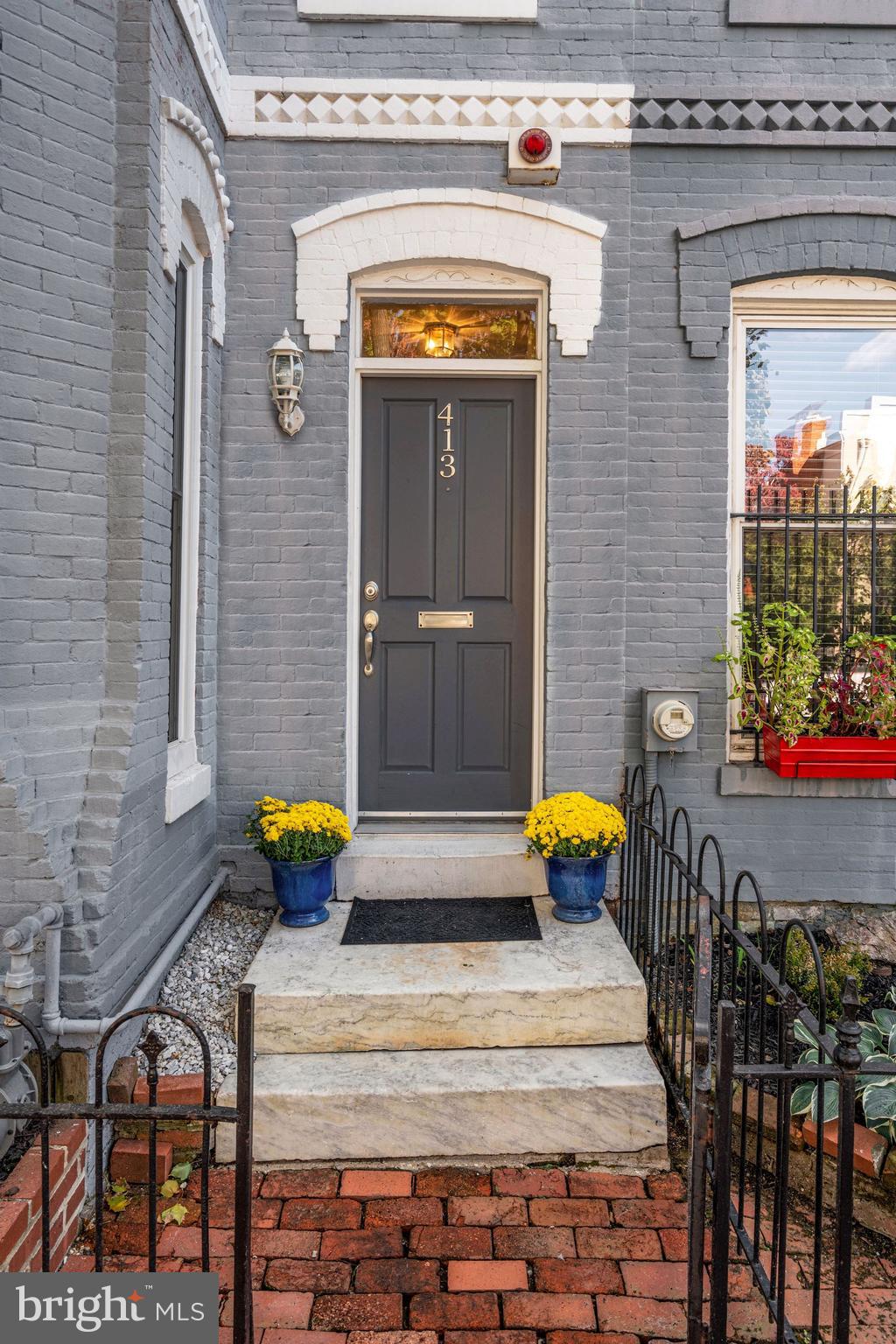 413 D Street Northeast Washington, DC 20002 - Photo 2 of 21 Gallery Image 2
