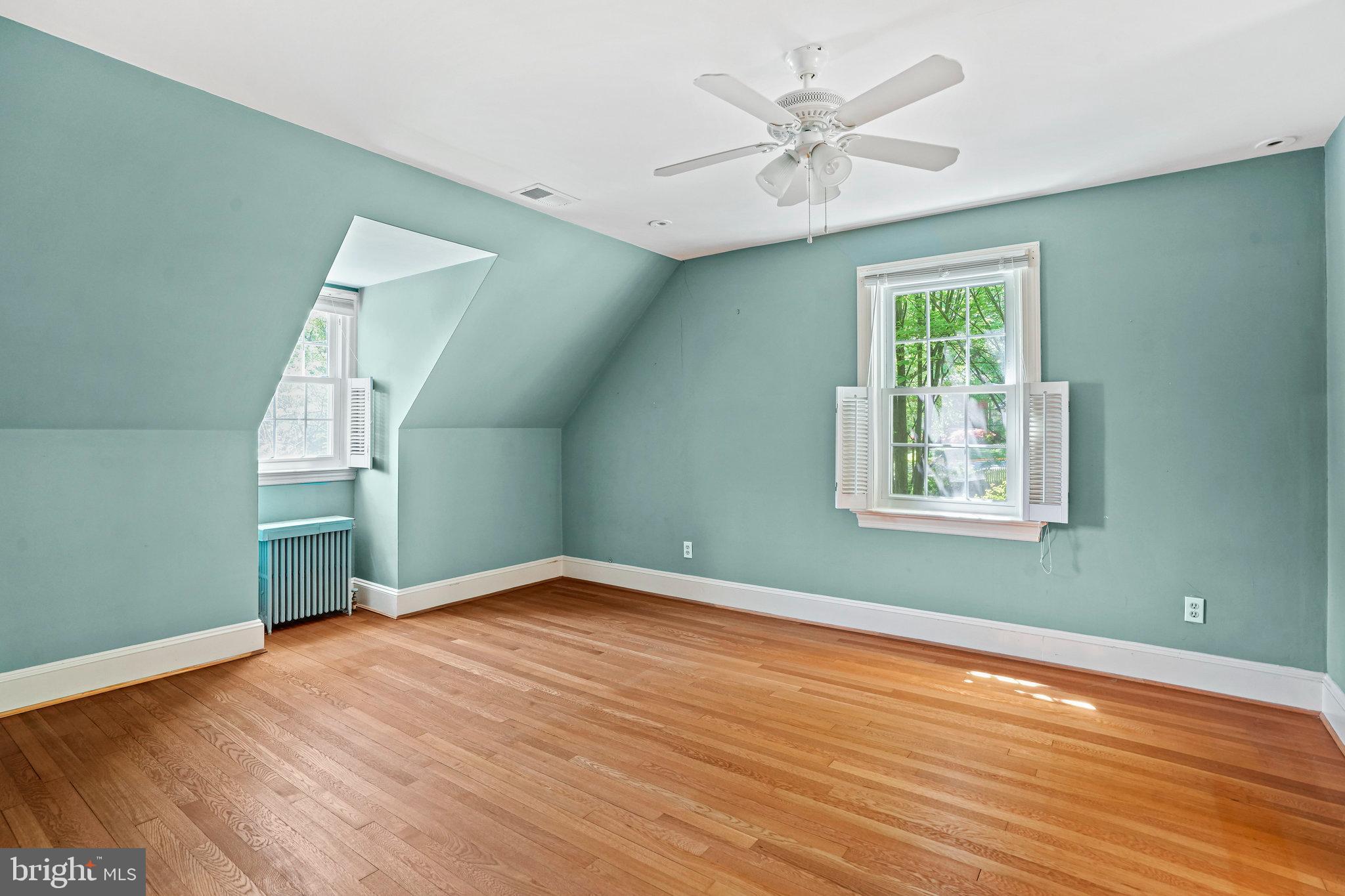 6900 Wake Forest Drive College Park, MD 20740 - Photo 32 of 50 Spacious secondary bedroom