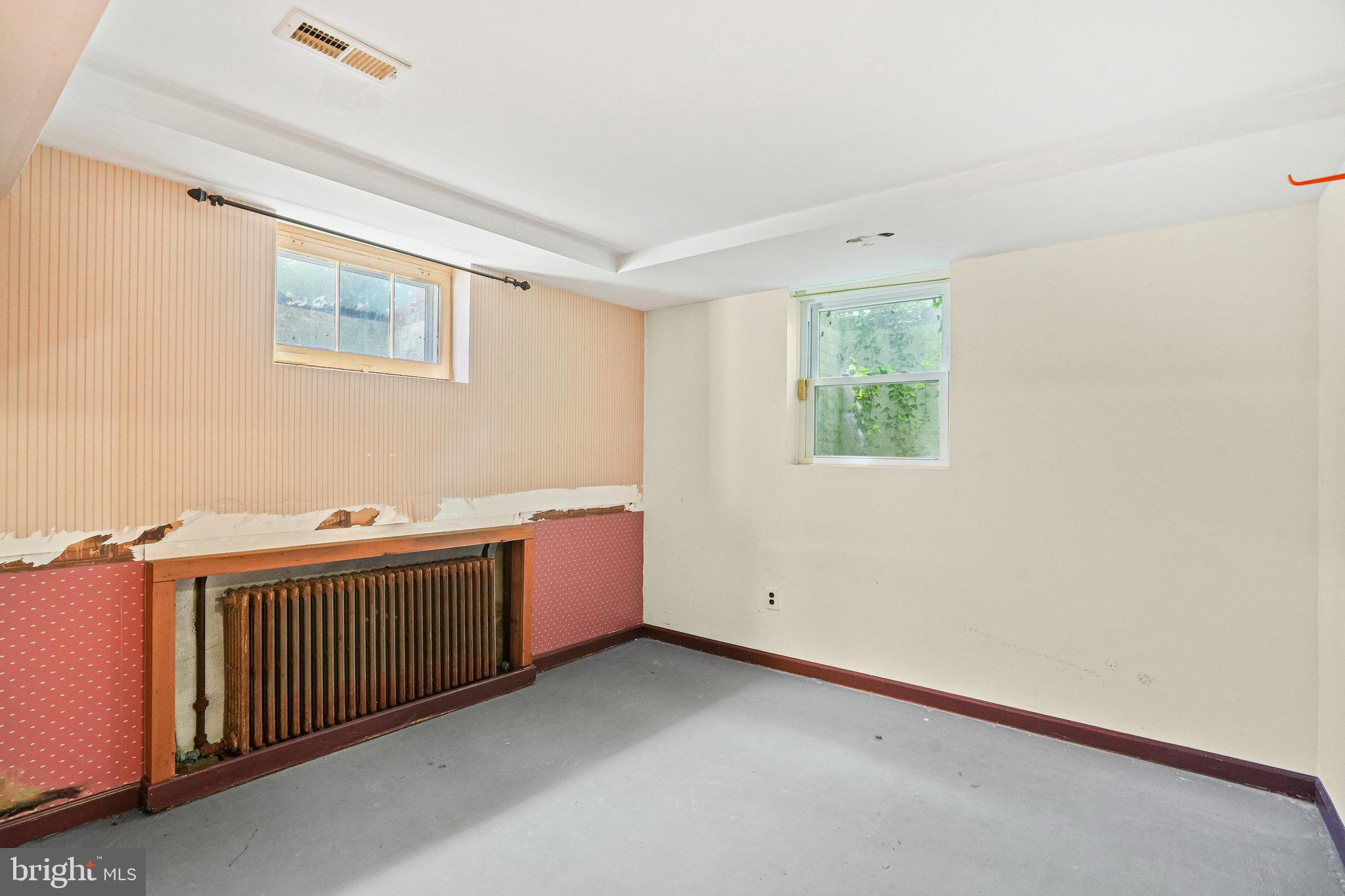 6900 Wake Forest Drive College Park, MD 20740 - Photo 39 of 50 Basement bedroom
