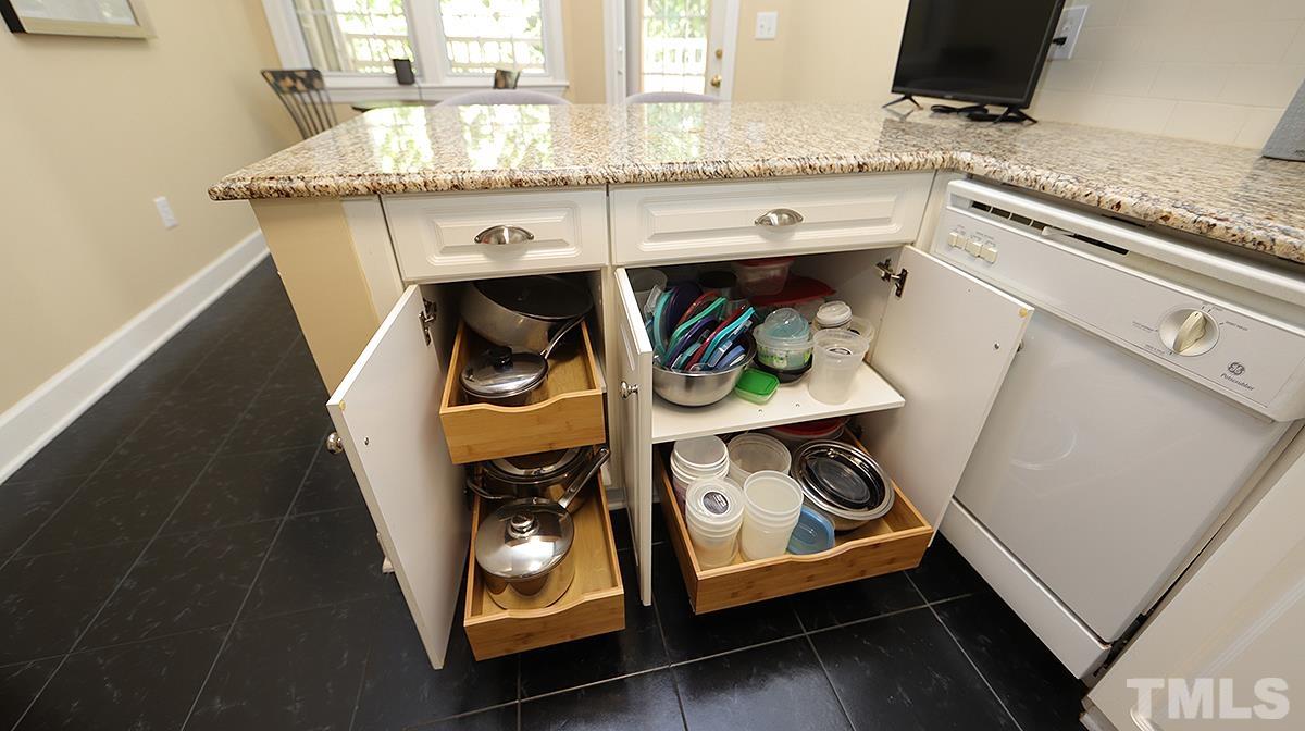 100 Northbrook Drive, Unit 203 Raleigh, NC 27609 - Photo 14 of 39 a utility room with dryer and washer