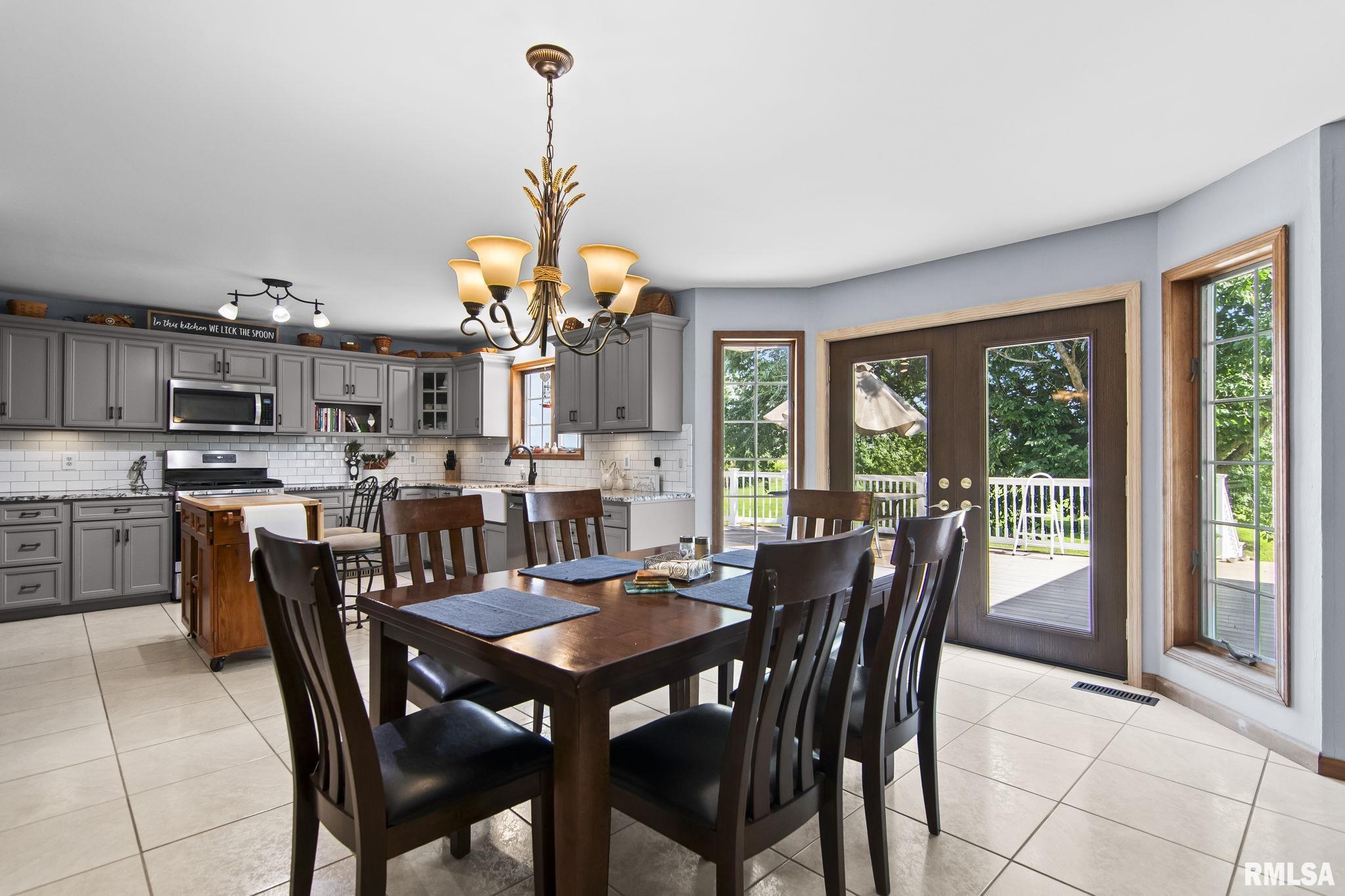 4489 Palmyra Road Palmyra, IL 62674 - Photo 12 of 52