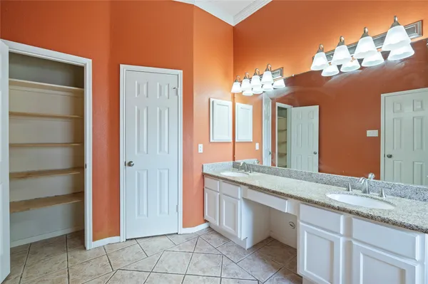 $2,200 | 4427 Ireland Lane, Pasadena, TX 77505