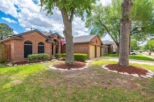 $2,200 | 4427 Ireland Lane, Pasadena, TX 77505