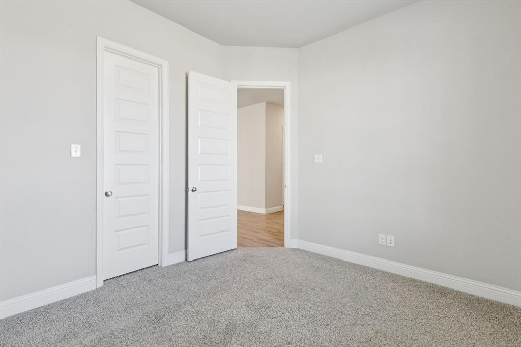 1222 El Sol Boulevard Sherman, TX 75090 - Photo 22 of 39 an empty room with closet area