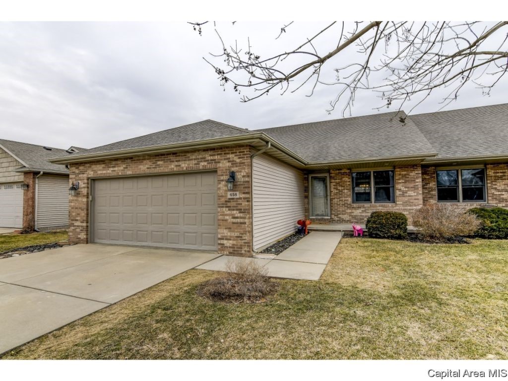 458 Chris Drive Springfield, IL 62711 - Photo 1 of 25 Gallery Image 1