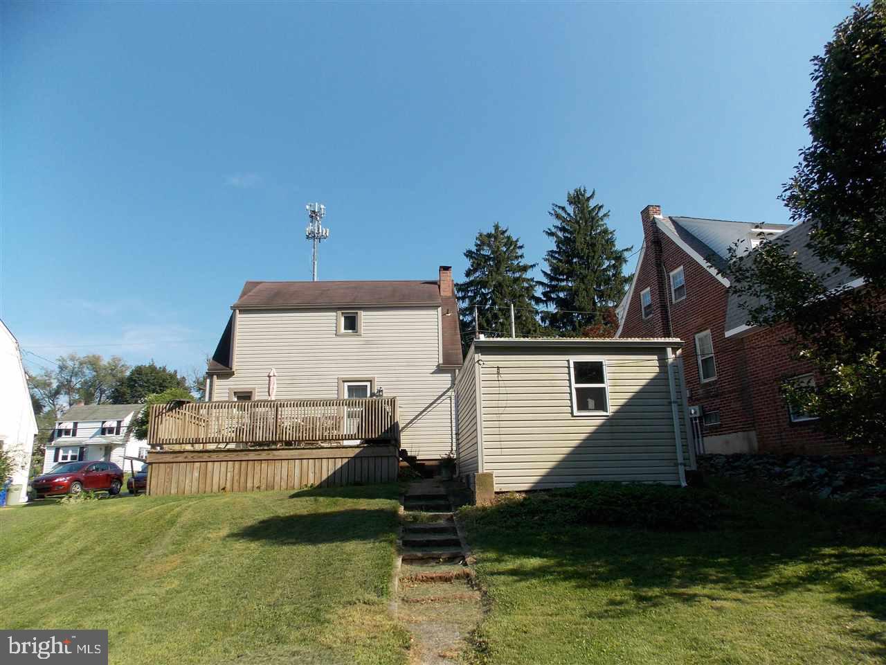 513 Hillcrest Road York, PA 17403 - Photo 5 of 18 Gallery Image 5