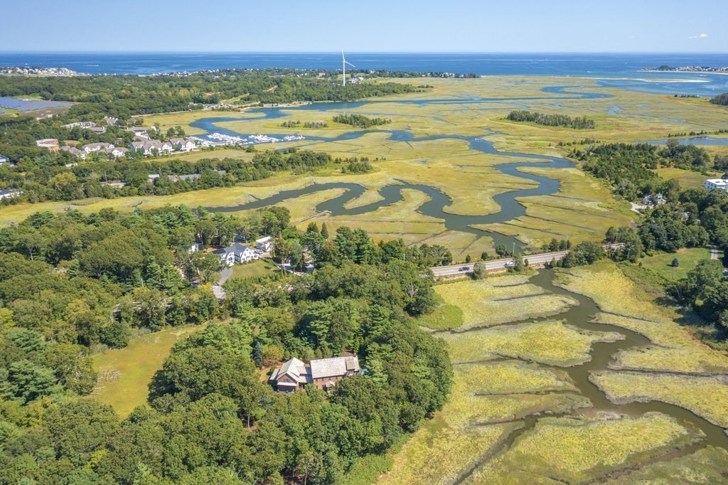 134 Judge Cushing Road Scituate, MA 02066 - Photo 3 of 40