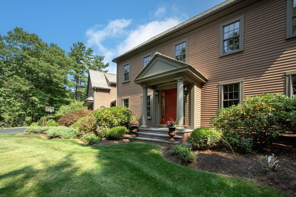 134 Judge Cushing Road Scituate, MA 02066 - Photo 4 of 40