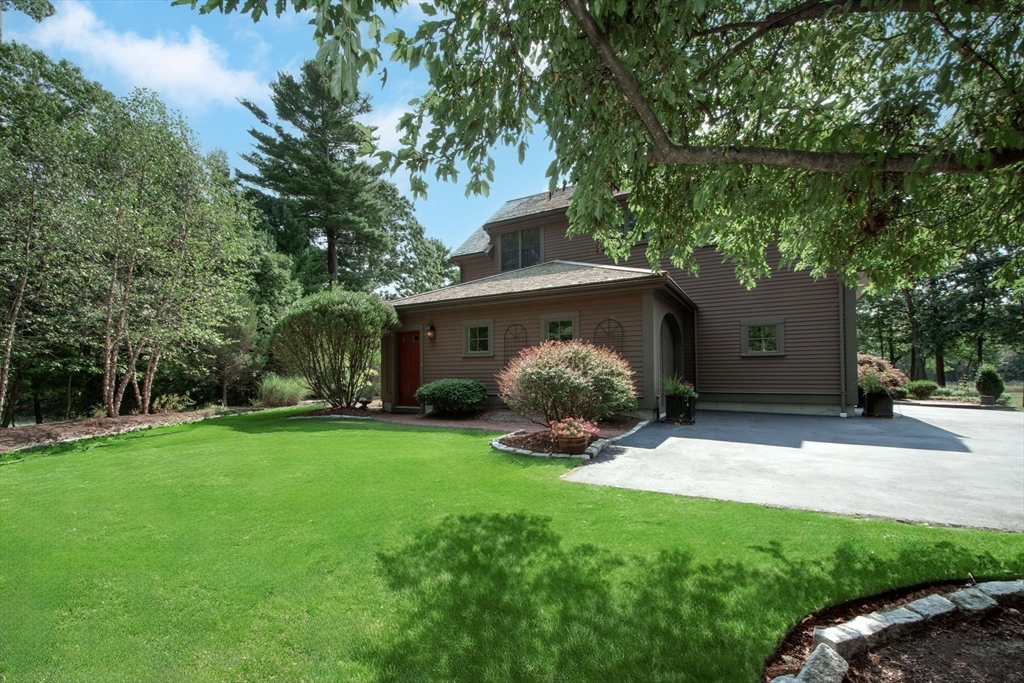 134 Judge Cushing Road Scituate, MA 02066 - Photo 9 of 40