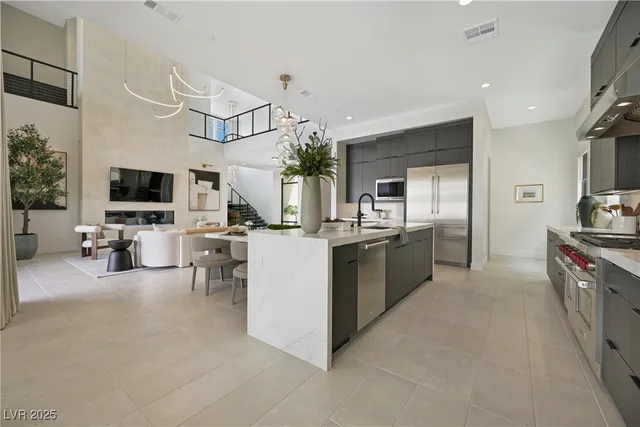 $18,000 | 10718 Desert Hts Avenue, Las Vegas, NV 89135