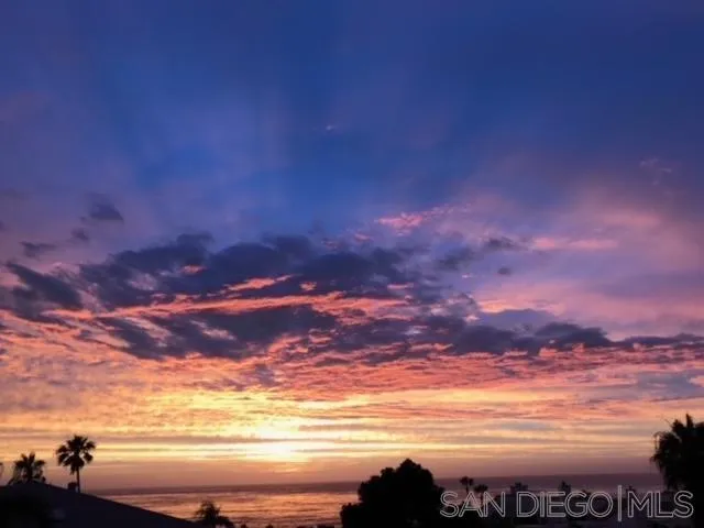 230 Prospect Street, Unit 33 La Jolla, CA 92037 - Photo 3 of 27