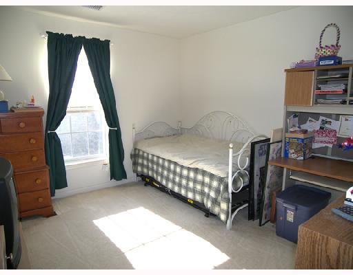 4238 Clendenning Road Gibsonia, PA 15044 - Photo 12 of 15 Other. Enjoy a restful night in this neutral bedroom.