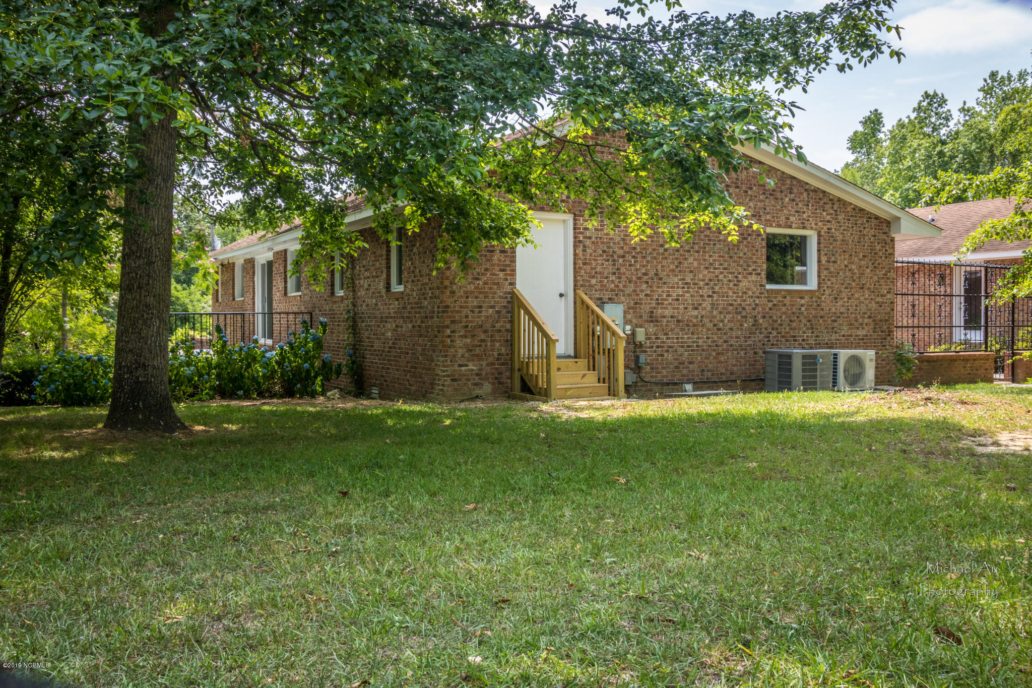 1005 Beech Tree Road Jacksonville, NC 28546 - Photo 7 of 47 Side Entry