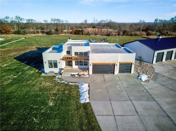 $1,299,000 | 6320 Northwest 164th Street, Smithville, MO 64089