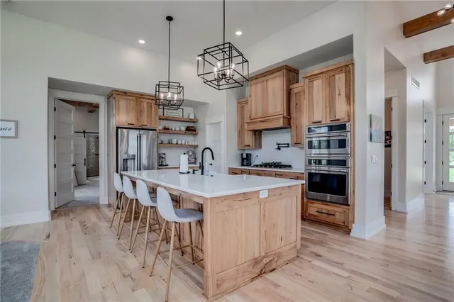 $1,390,000 | 6320 Northwest 164th Street, Smithville, MO 64089