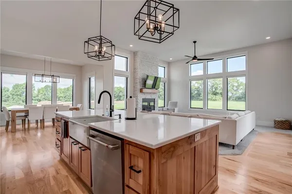 $1,299,000 | 6320 Northwest 164th Street, Smithville, MO 64089