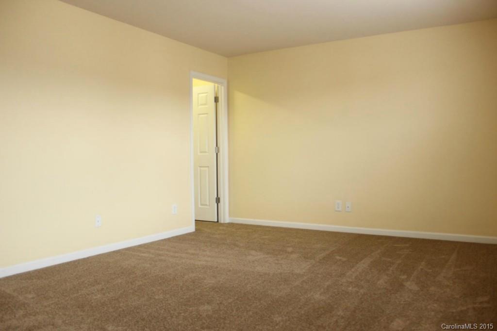 16002 Raptor Court Charlotte, NC 28278 - Photo 13 of 20 Gallery Image 13