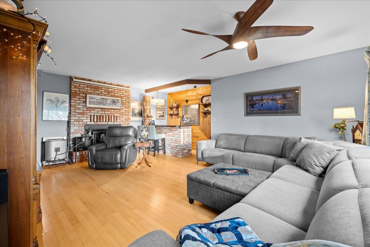 3900 Loma Drive Shingle Springs, CA 95682 - Photo 26 of 55 a living room with furniture and a flat screen tv
