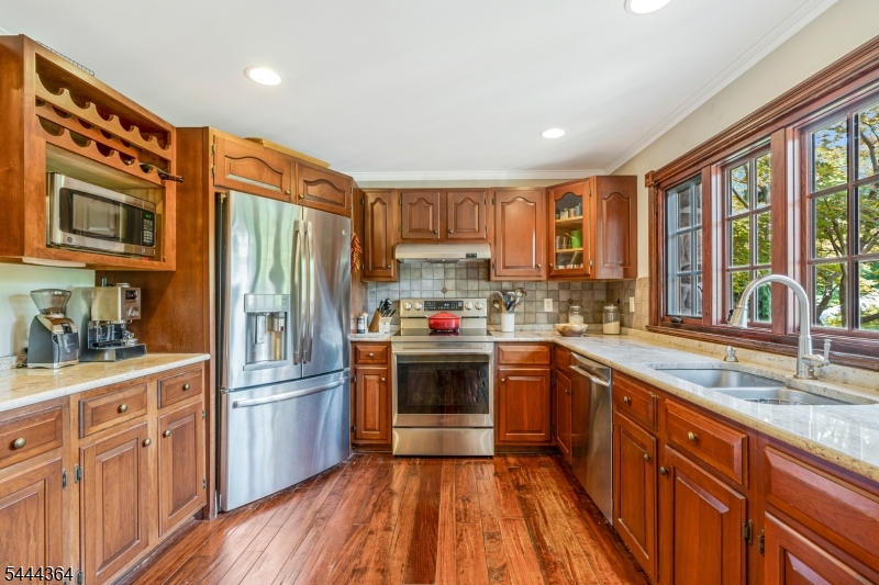 112 Dreahook Road Lebanon, NJ 08833 - Photo 15 of 45 Gallery Image 15