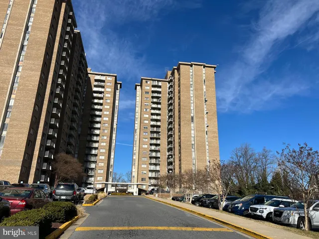 $1,400 | 1836 Metzerott Road, Unit 916, Adelphi, MD 20783