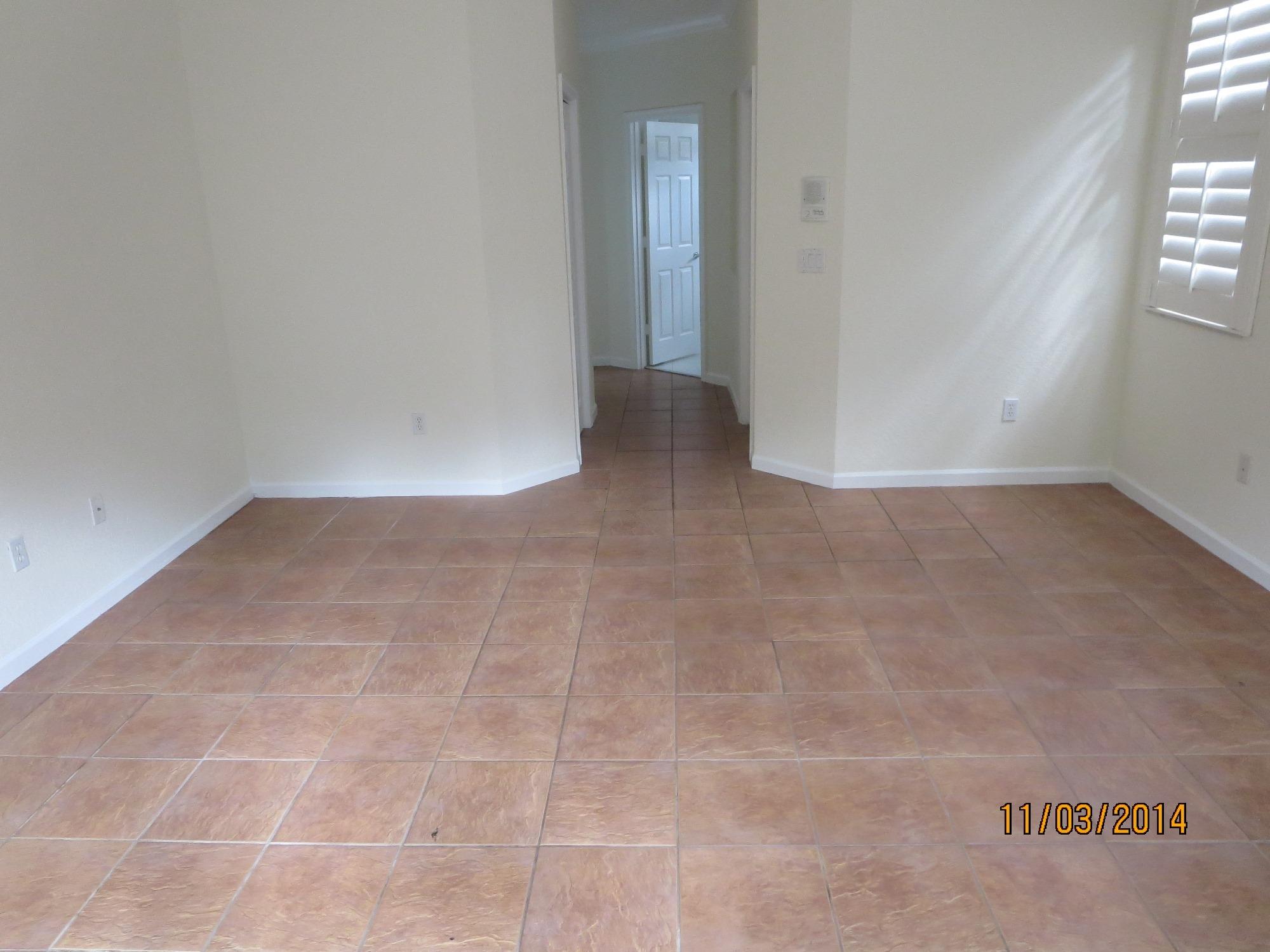 1585 Southwest 4th Circle Boca Raton, FL 33486 - Photo 5 of 28 010
