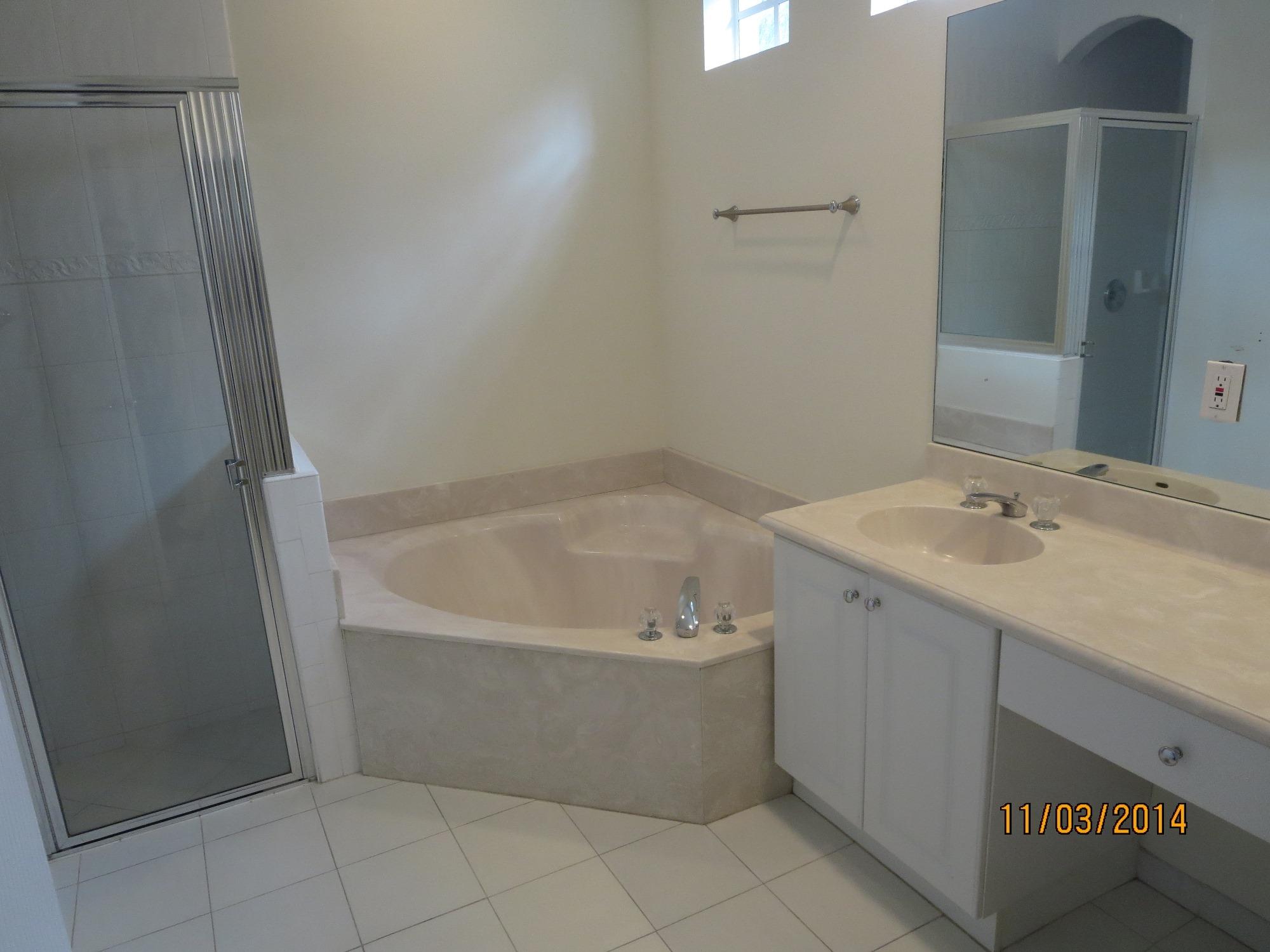 1585 Southwest 4th Circle Boca Raton, FL 33486 - Photo 8 of 28 008