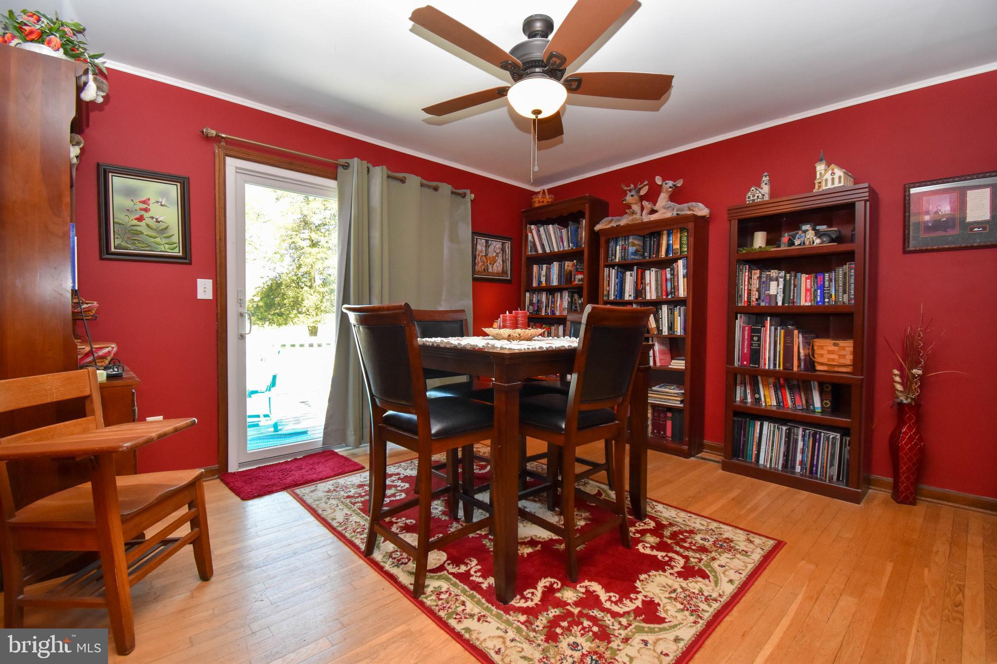 24807 Hollis Road Georgetown, DE 19947 - Photo 15 of 36 Dining Area