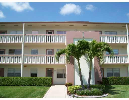 341 Mansfield Drive, Unit 341 Boca Raton, FL 33434 - Photo 2 of 9 Exterior Front