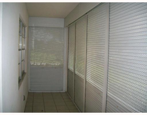 341 Mansfield Drive, Unit 341 Boca Raton, FL 33434 - Photo 9 of 9 Patio/Deck