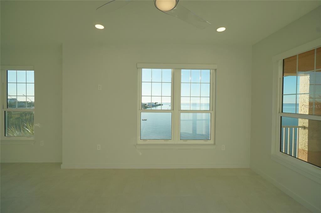 5000 Culbreath Key Way, Unit 9326 Tampa, FL 33611 - Photo 19 of 35 an empty room with windows
