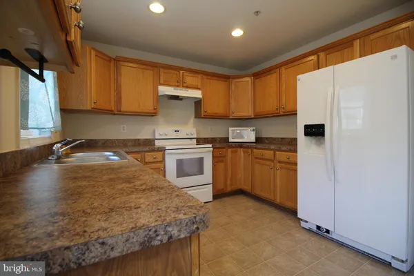 $2,600 | 12918 Ethel Rose Way, Boyds, MD 20841