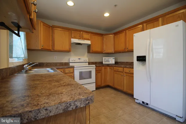 $2,600 | 12918 Ethel Rose Way, Boyds, MD 20841