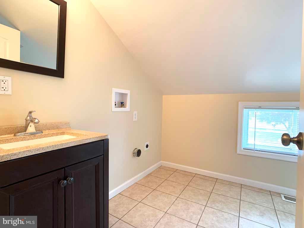 61 Granite Road Levittown, PA 19057 - Photo 13 of 20