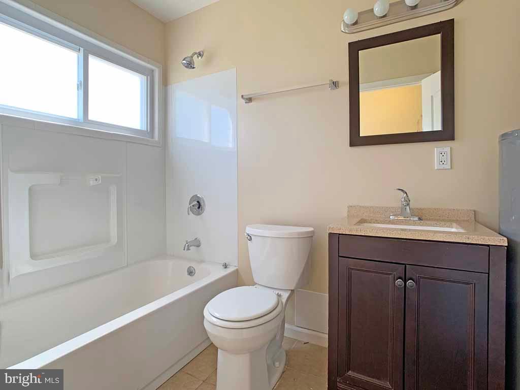 61 Granite Road Levittown, PA 19057 - Photo 9 of 20