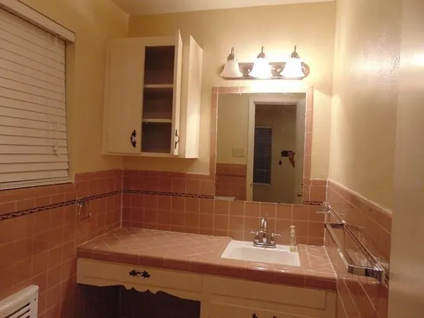 $1,999 | 1905 Milam Street, Fort Worth, TX 76112