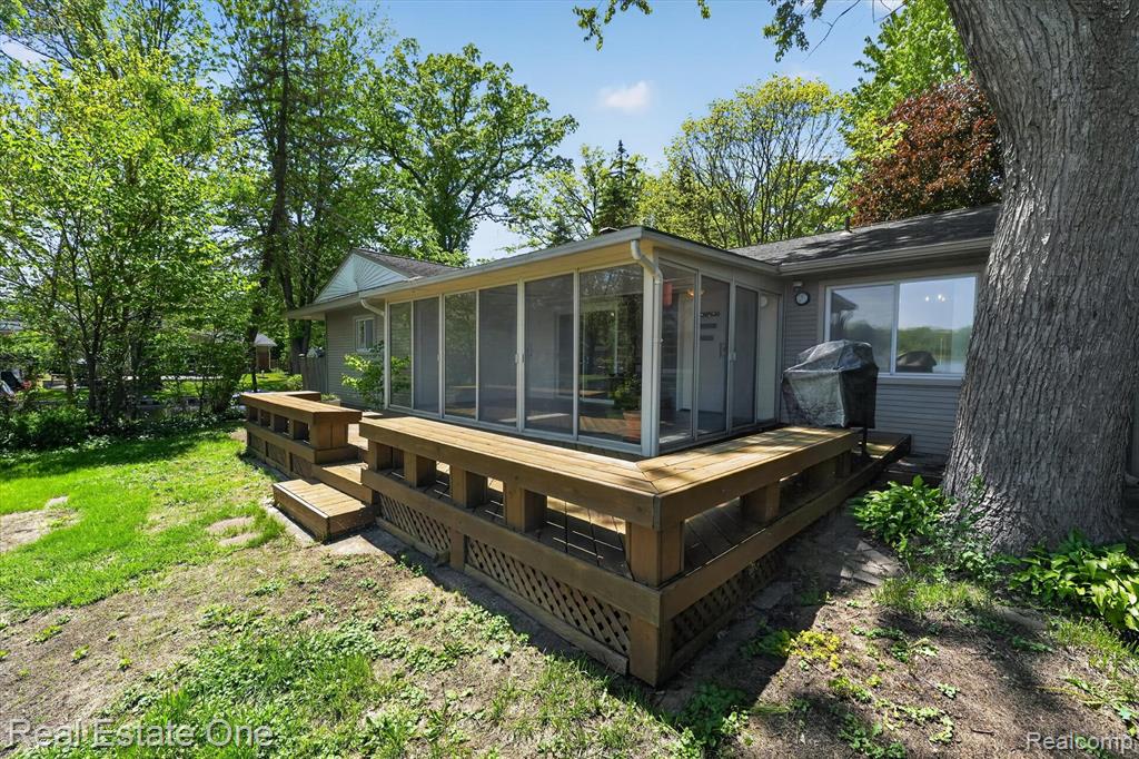 3920 Wint Road Commerce Township, MI 48382 - Photo 47 of 60