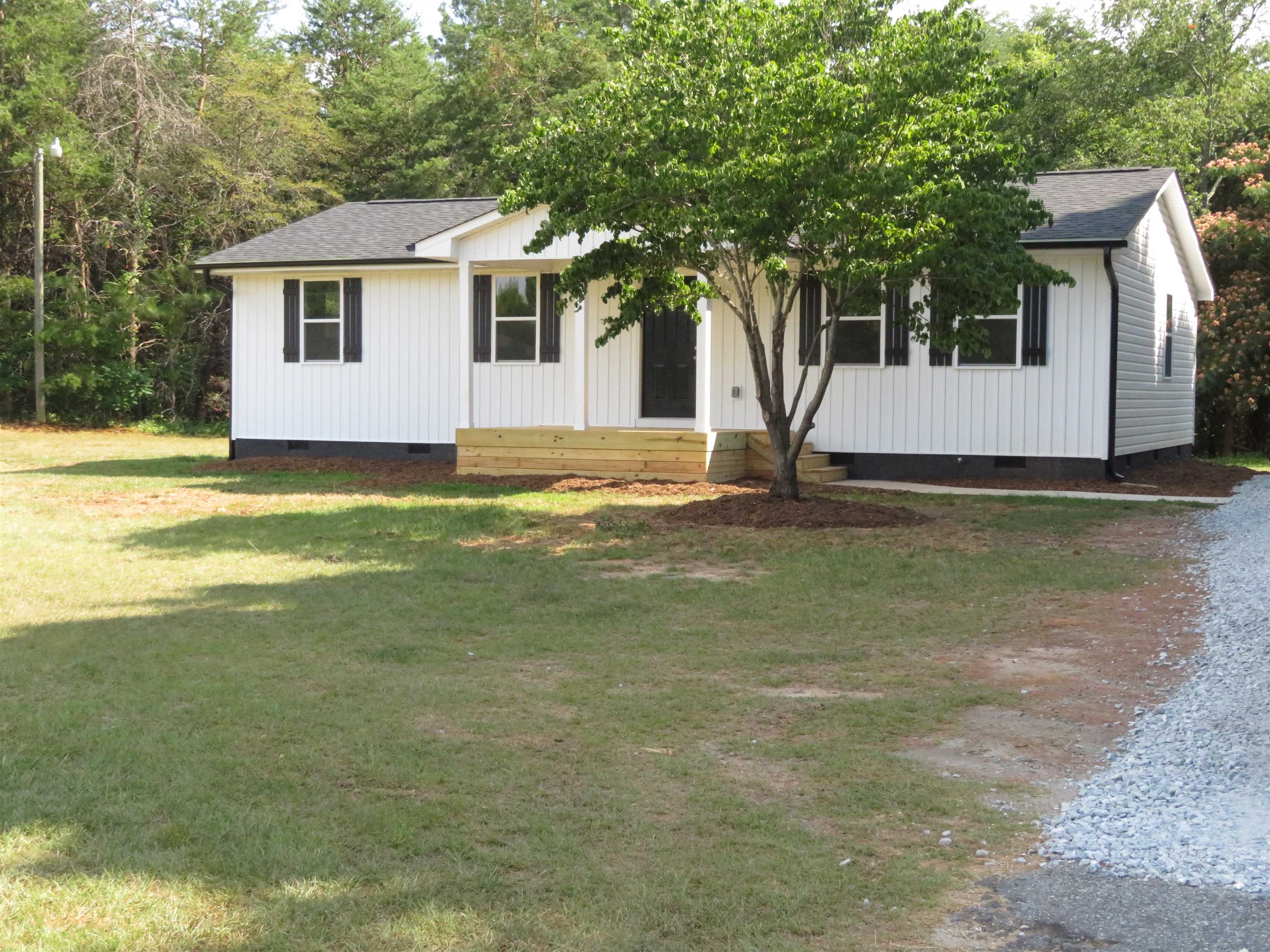 1924 Sandy Ford Road Chesnee, SC 29323 - Photo 3 of 35 Gallery Image 3