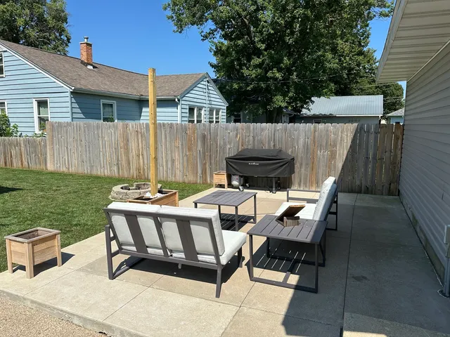 $145,000 | 908 9th Avenue, Fulton, IL 61252