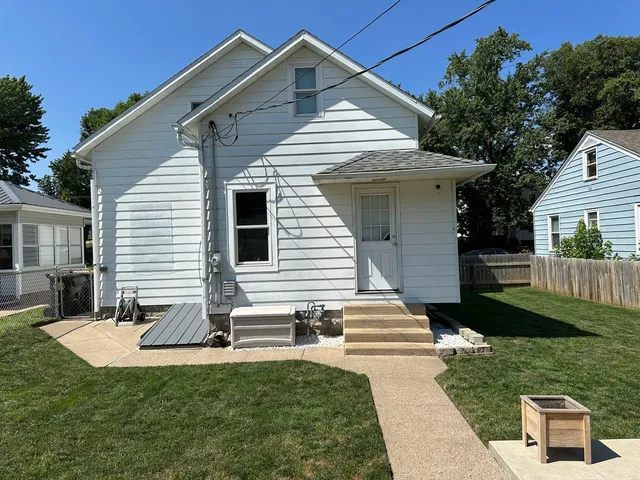 $145,000 | 908 9th Avenue, Fulton, IL 61252
