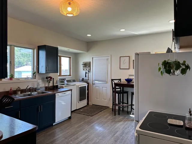 $145,000 | 908 9th Avenue, Fulton, IL 61252