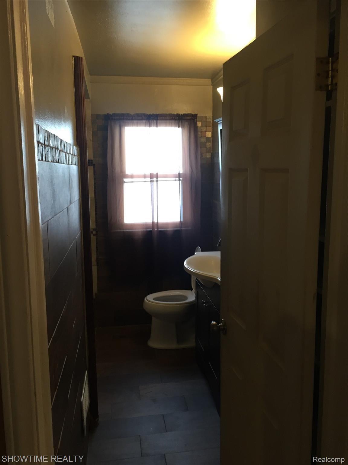6389 Evergreen Road Detroit, MI 48228 - Photo 38 of 73 IMG-9501.JPG