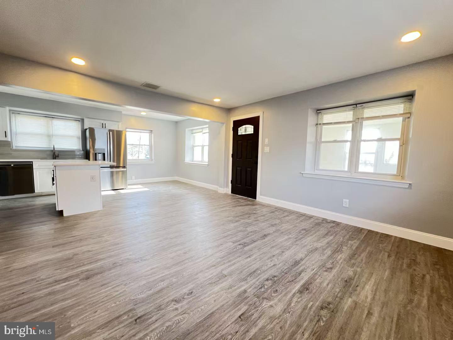 8714 Verree Road Philadelphia, PA 19115 - Photo 5 of 18