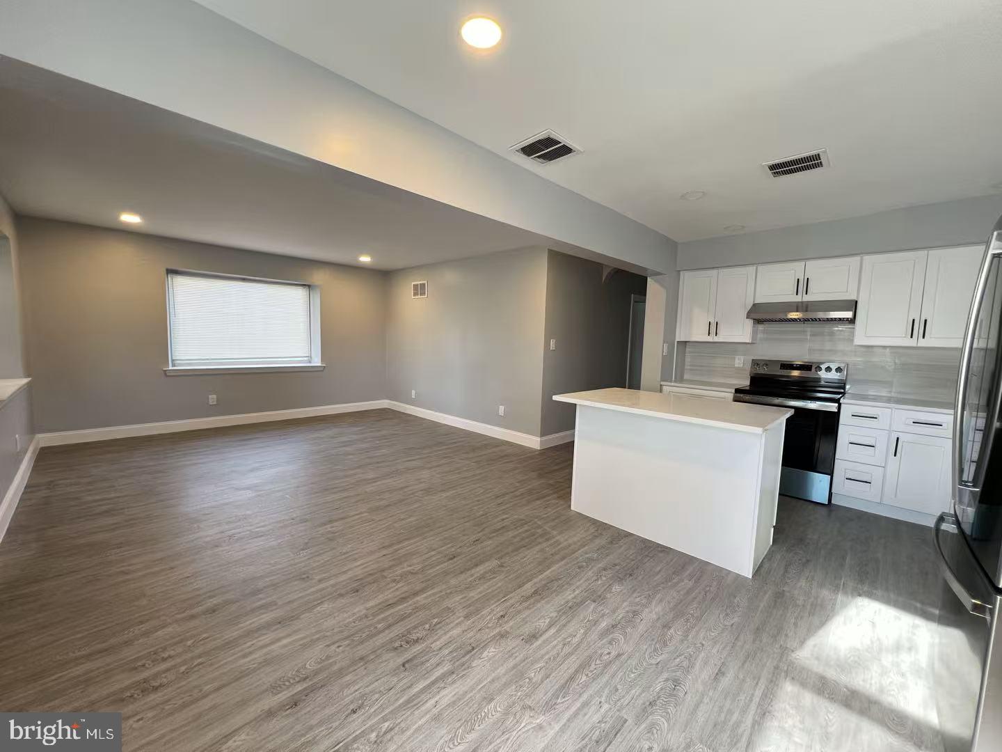 8714 Verree Road Philadelphia, PA 19115 - Photo 6 of 18