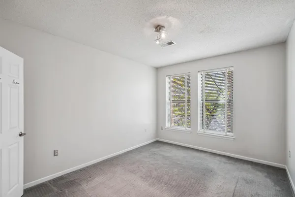 $2,650 | 675 North 1st Street, Unit 407, Minneapolis, MN 55401