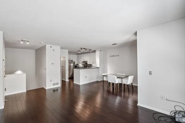 $2,650 | 675 North 1st Street, Unit 407, Minneapolis, MN 55401