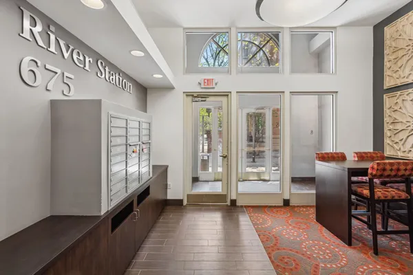 $2,650 | 675 North 1st Street, Unit 407, Minneapolis, MN 55401