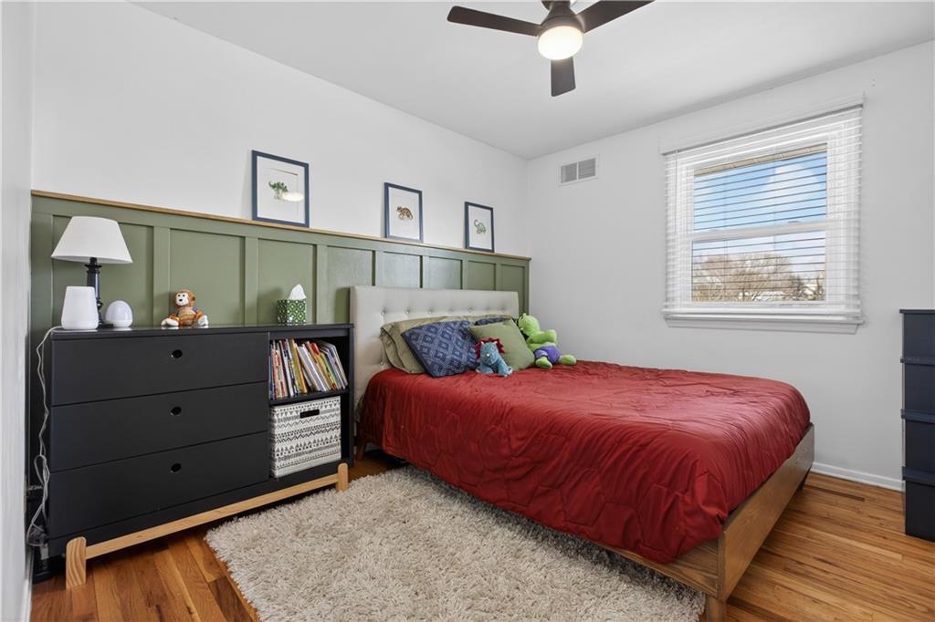 909 Bebout Road Venetia, PA 15367 - Photo 20 of 42 Bedroom 3