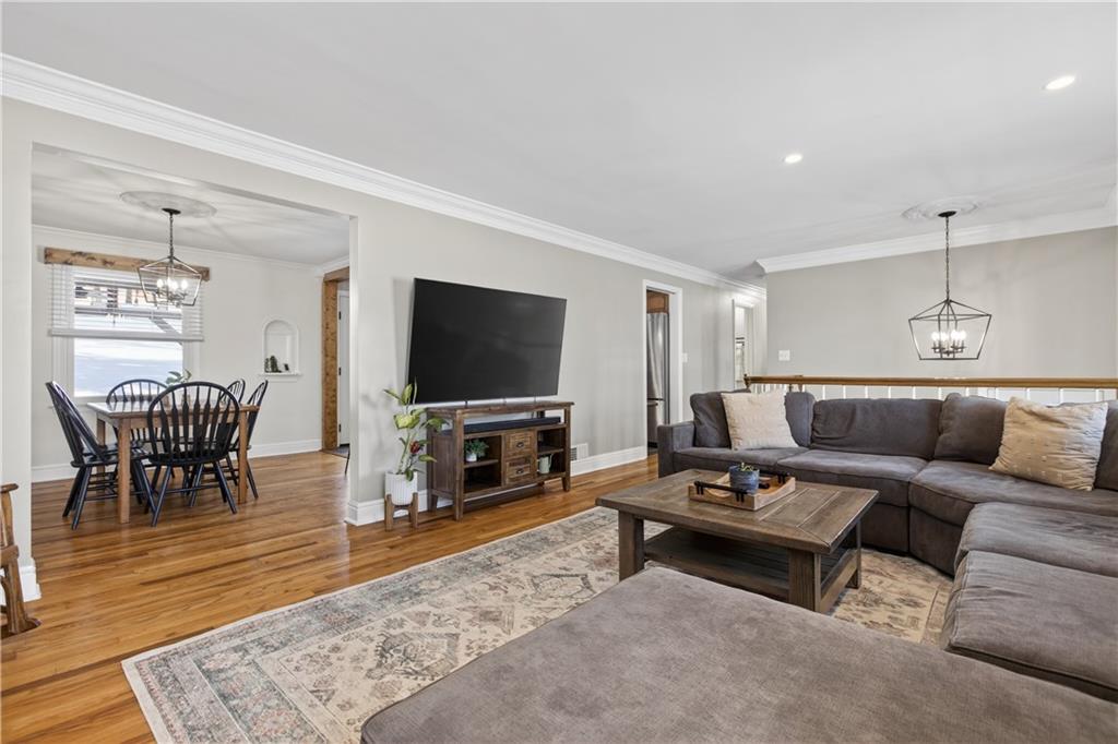 909 Bebout Road Venetia, PA 15367 - Photo 5 of 42 Gallery Image 5